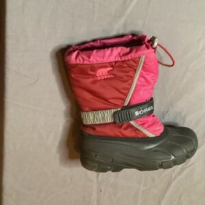 Sorel Fuchsia and Black Snow Boots thick sole